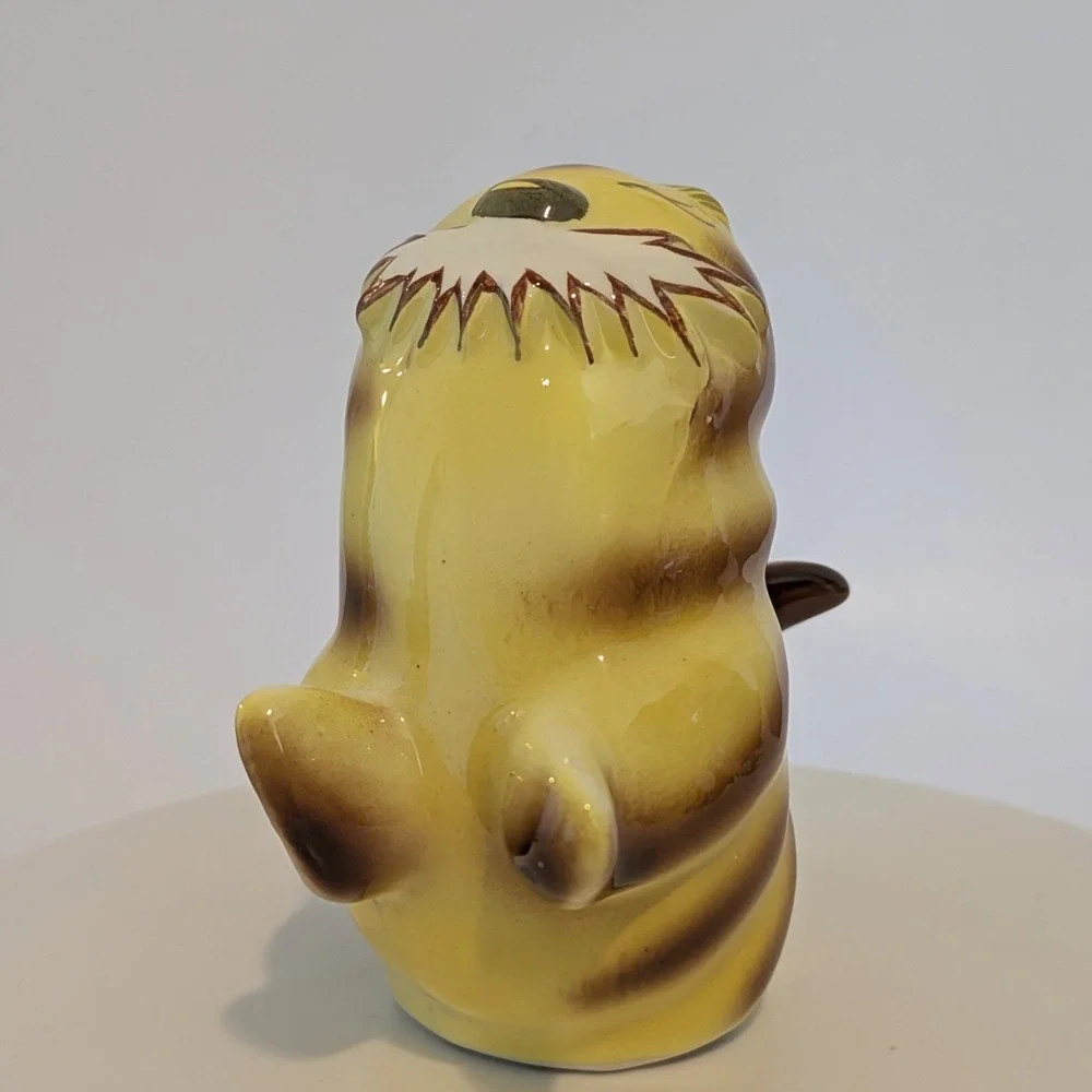 Vintage‎ Norcrest Japan WALRUS Yellow & Brown Stripe Salt & Pepper Shakers H643